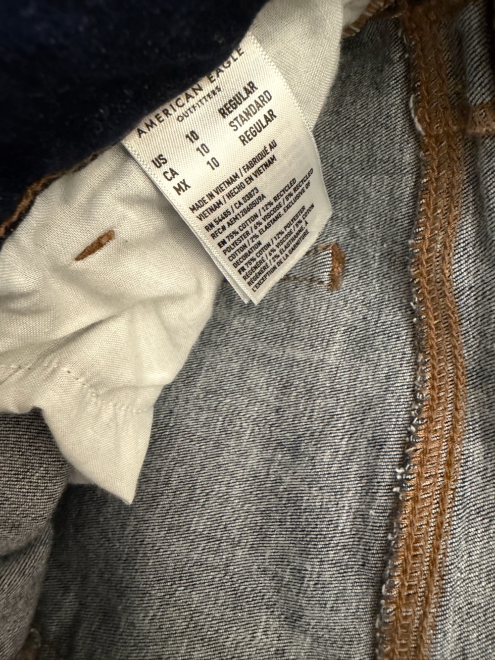 American Eagle Outfitters Dark Blue Flare Jeans - Picture 6 of 8